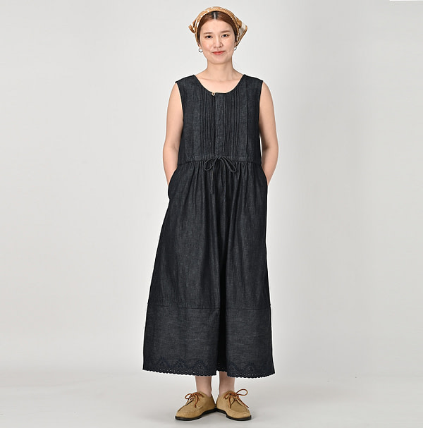 Mugihiko Denim Petti Dress Nou Female Model