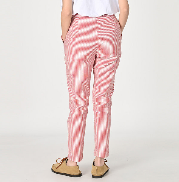 OX Stretch Easy Slim Pants Female Model