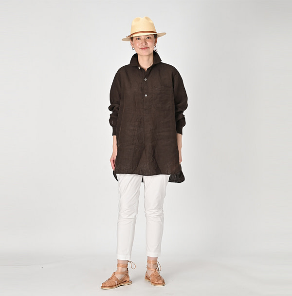 Weather Stretch Easy Slim Pants Female Model