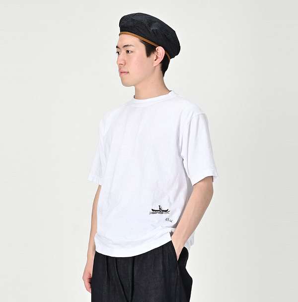 Iron Embroidery Konokki-kun 908 T-shirt Male Model