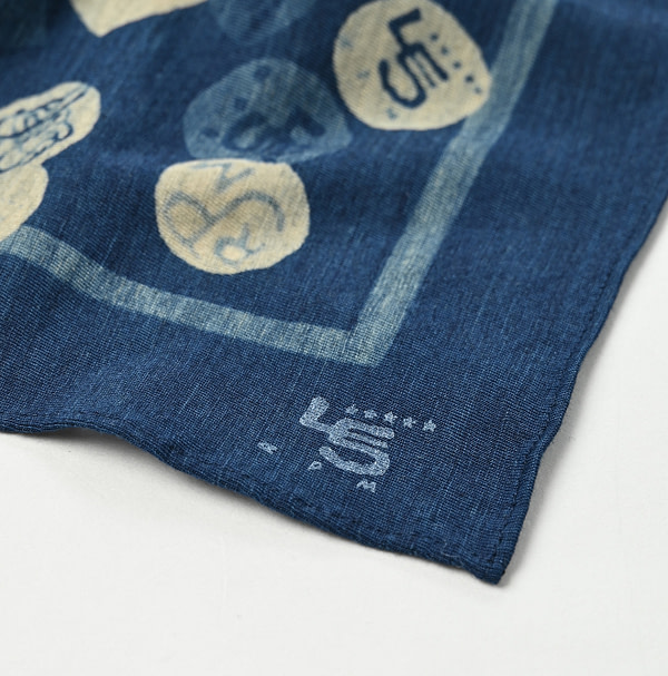 Indigo Tenjiku Bull Flag Bandana Detail