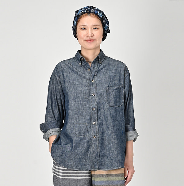 Indigo Dungaree Denim 908 Ocean Button Down Shirt Nou Female Model