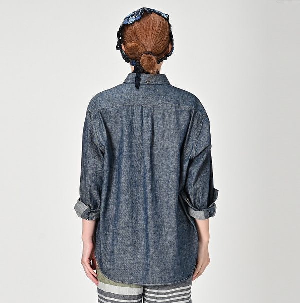 Indigo Dungaree Denim 908 Ocean Button Down Shirt Nou Female Model