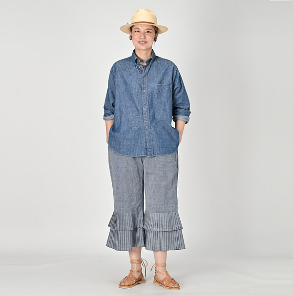 Indigo Dungaree Denim 908 Ocean Button Down Shirt Zyu Female Model