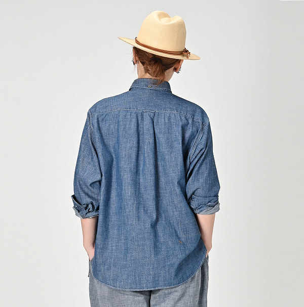 Indigo Dungaree Denim 908 Ocean Button Down Shirt Zyu Female Model