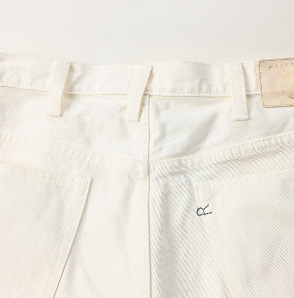 13oz Crosby 5 White Detail