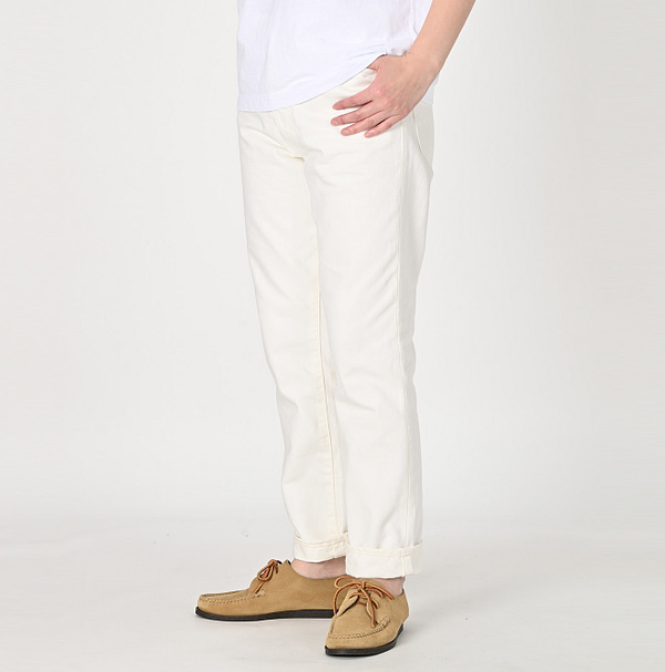 13oz Crosby 5 White Female Model