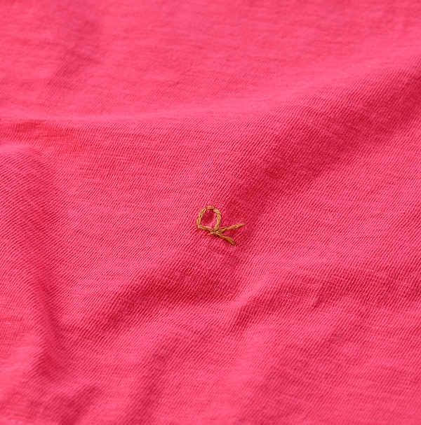 Square T-shirt Detail