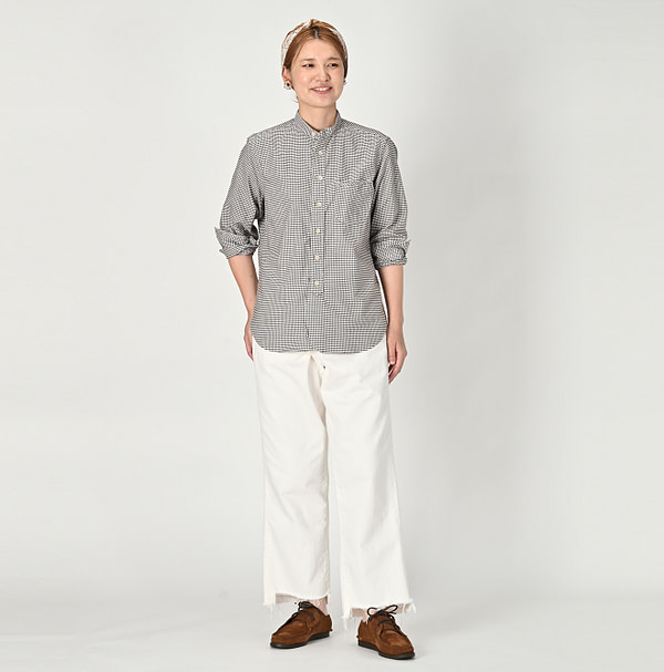 504 OX 908 Loafer Stand Shirt Female Model