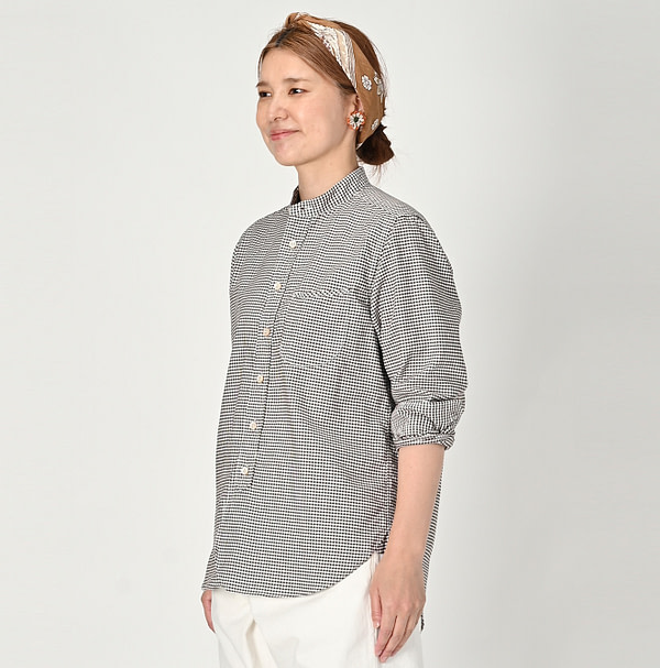 504 OX 908 Loafer Stand Shirt Female Model