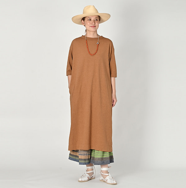 Tenjiku 45 Star Short Sleeve Dress Camel Female Model