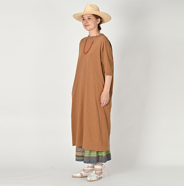 Tenjiku 45 Star Short Sleeve Dress Camel Female Model