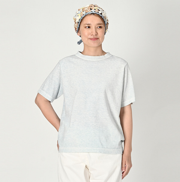 Plant Dying Tenjiku 908 Star T-shirt Female Model