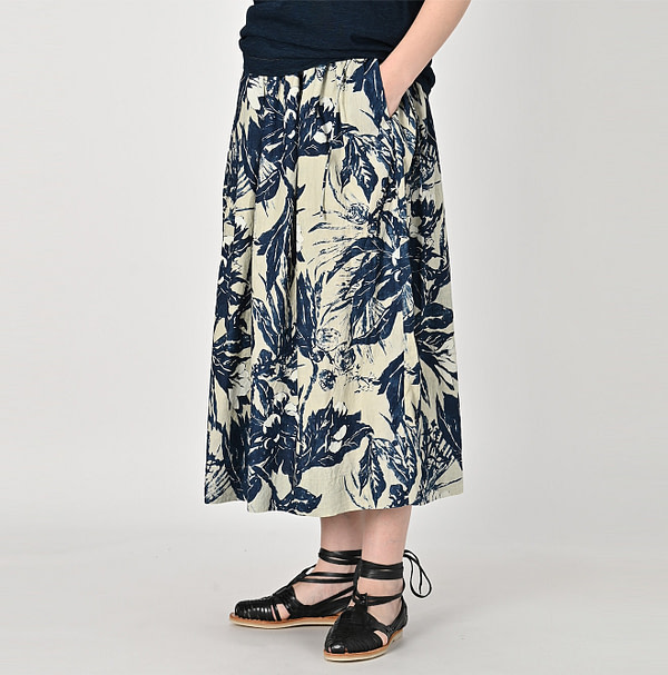 Indigo Eastern Aloha Print Easy Gather Skirt Female Model