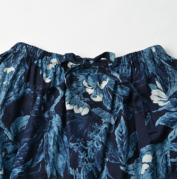 Indigo Eastern Aloha Print Puff Dress Detail