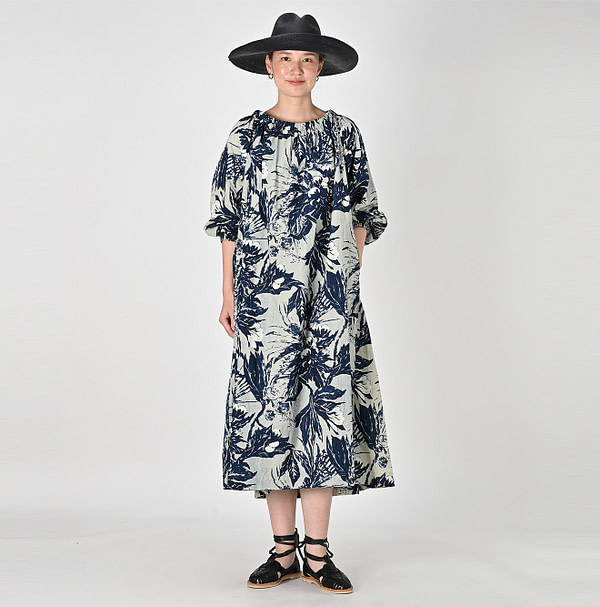 Indigo Eastern Aloha Print Puff Dress Female Model