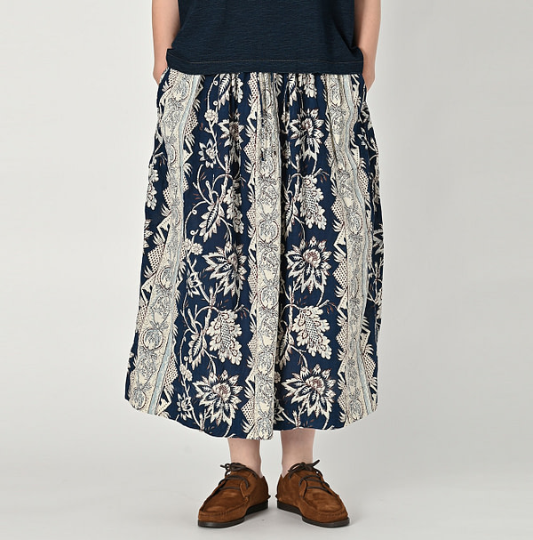 Sarasa Block Print Easy Gather Skirt Female Model