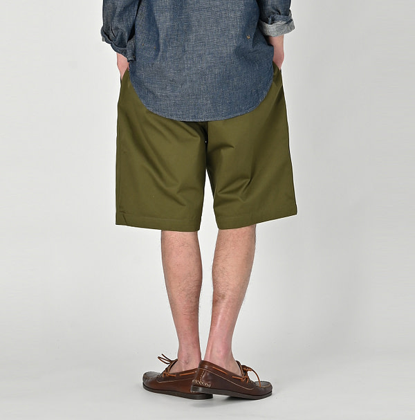 908 Double Thread Chino Poppo Short Male Model