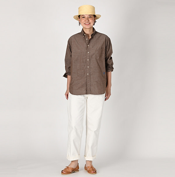 Hakeme 908 Ocean Button Down Shirt Female Model