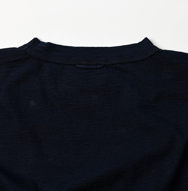 Indigo 908 Ocean T-shirt Long Sleeve Detail