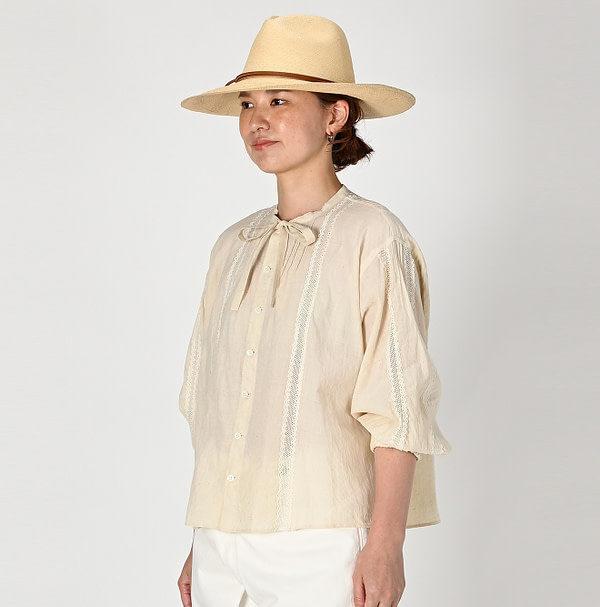 Khadi Ribbon Blouse Female Model