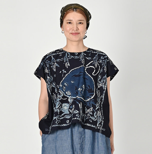 Indigo Picture Book Bandana M Camisole Female Model