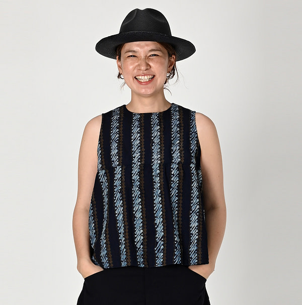 Indigo Batik Print No Sleeve Top Female Model