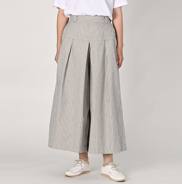 Cook Weather Long Culotte Skirt Female Model