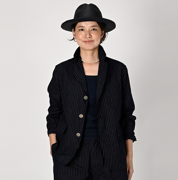 Indigo Cook Weather 908 Blazer Female Model