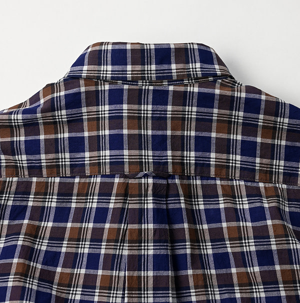 Autumn Breeze Khadi 908 Loafer Button Down Pull Shirt Detail