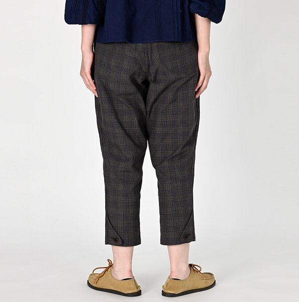 Yorimoku Cotton Tweed 908 Joppan Female Model