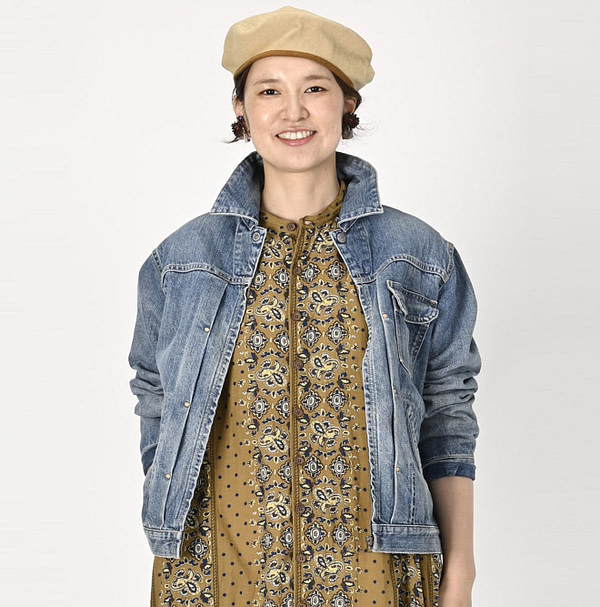 Rye Mugi Denim 908 Crosby Denim Jacket Female Model