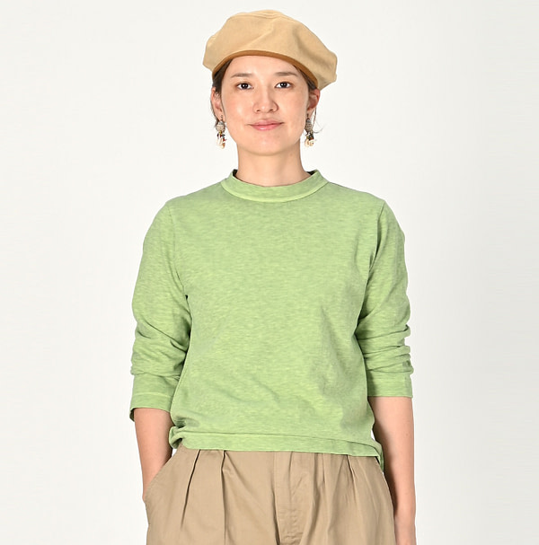 Plant Dyed Tenjiku Square T-shirt Female Model