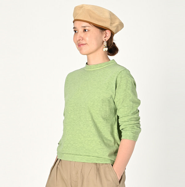 Plant Dyed Tenjiku Square T-shirt Female Model