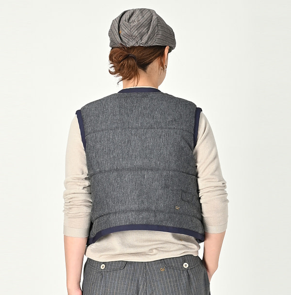 Jersey Furano Reversible Quilt Vest Female Model