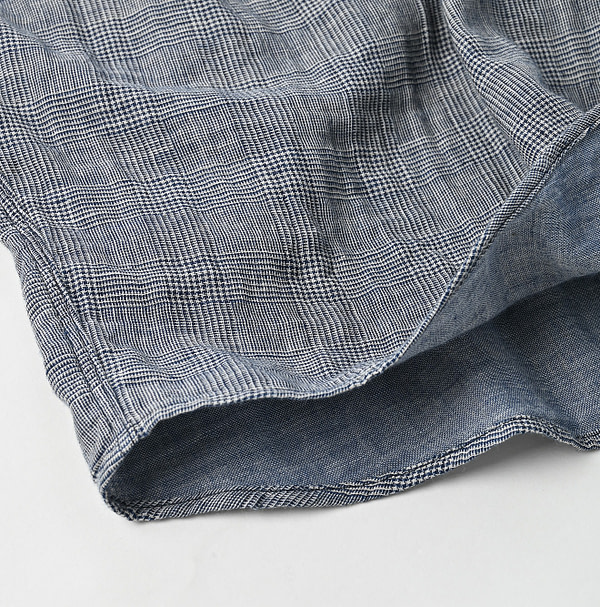 Indigo Fuwafuwa Double Woven Tuck Blouse Detail