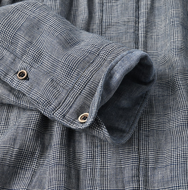 Indigo Fuwafuwa Double Woven Tuck Blouse Detail