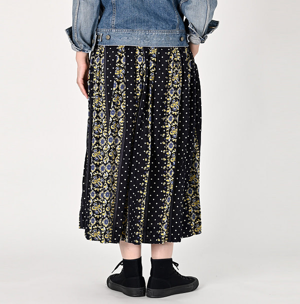 Paisley Dot Stripe Easy Gather Skirt Female Model