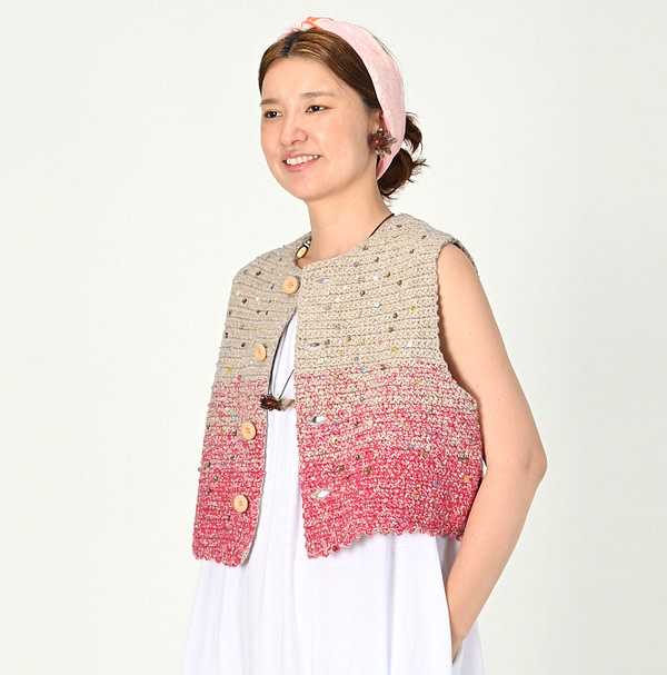 Tamatebako Crochet Beads Embroidery Vest Female Model