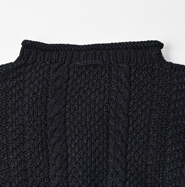 Indigo Nordic x Aran Puff Sweater Detail