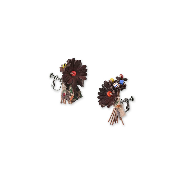 Leather x Glass Beads Bouquet Flower Earrings Brown