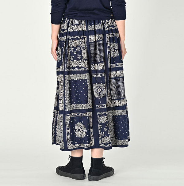 Bandana Mix Print Easy Gather Skirt Female Model