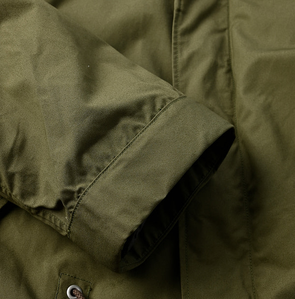 Weather 908 Mods Balmacaan Coat Detail