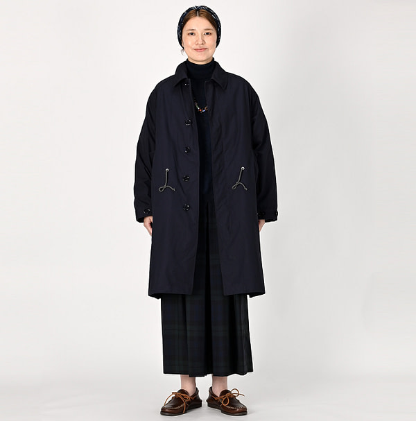 Weather 908 Mods Balmacaan Coat Female Model