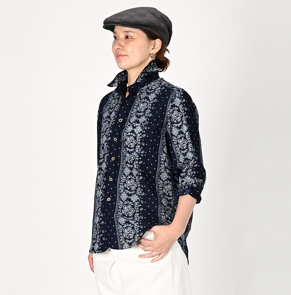 Indigo Paisley Dot Stripe Print 908 Loafer Shirt Female Model
