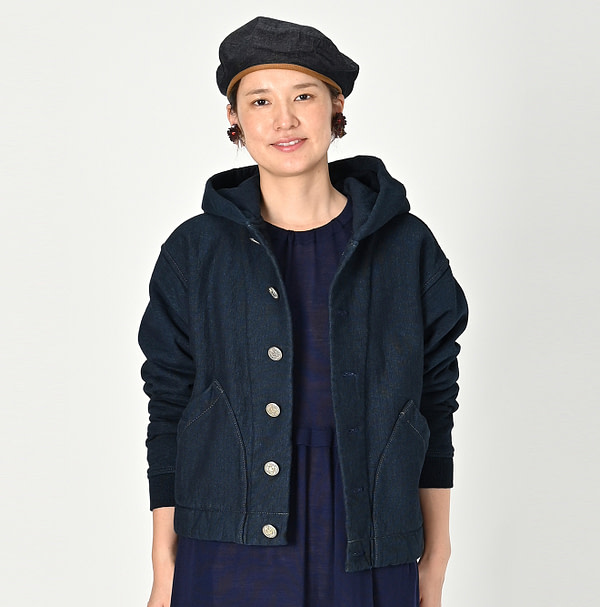 Indigo Hokkaido Hon Urake Outer Hoodie Nou Female Model