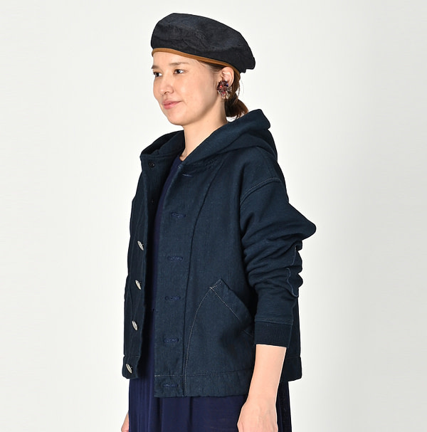 Indigo Hokkaido Hon Urake Outer Hoodie Nou Female Model