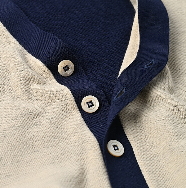 Combed Wool 908 Rib Cleric Cardigan Detail