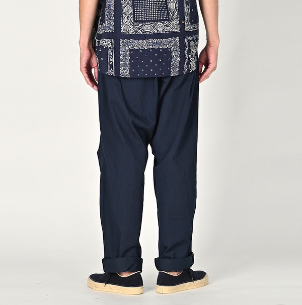 Indigo Okome Chino 908 Chir-go Pants Male Model