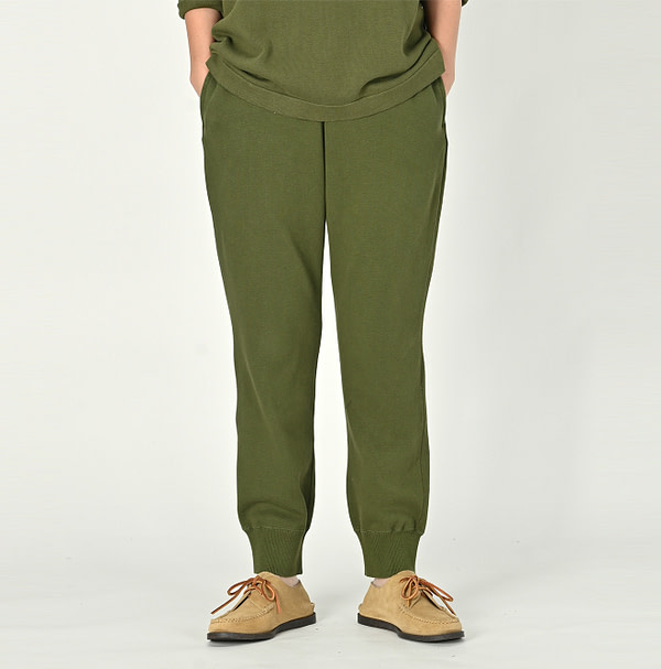 Tenjiku Knitsew 908 Pants Female Model